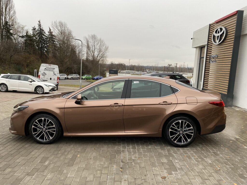 Toyota Camry  2.5 HEV Prestige