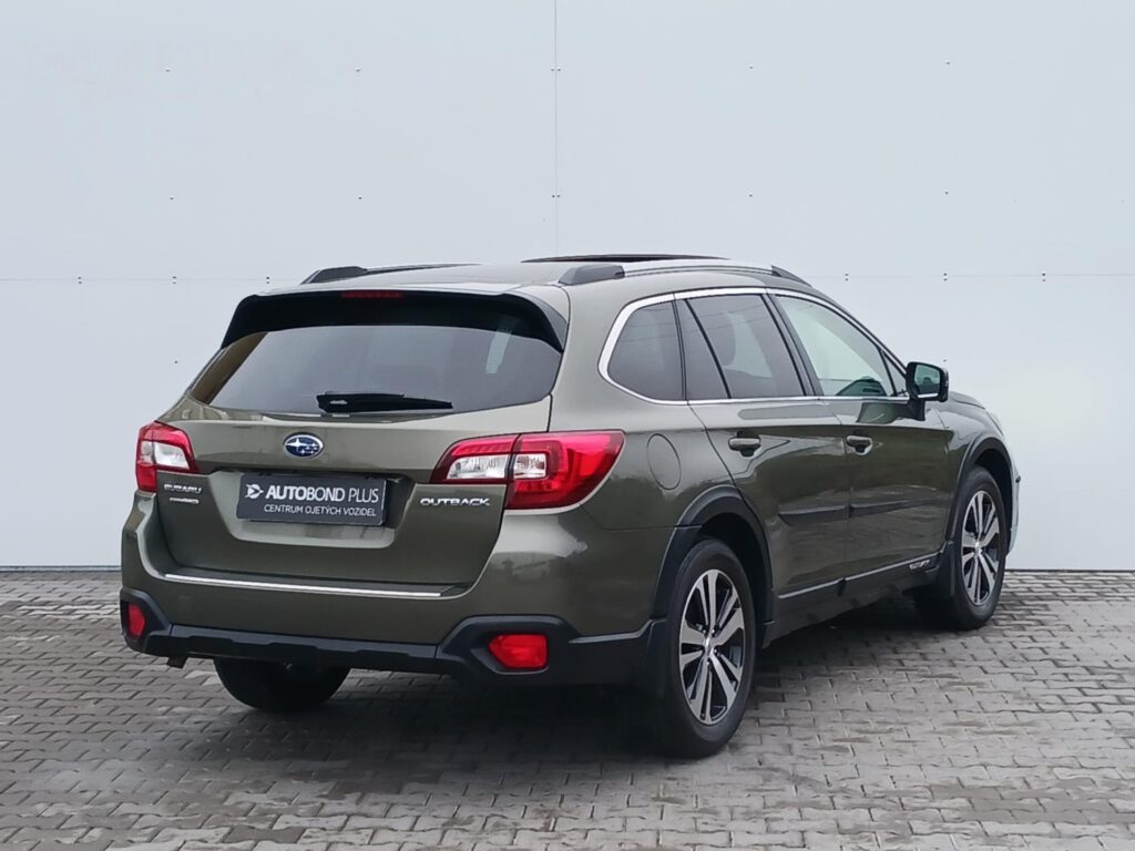 Subaru Outback  2,5 CVT LINEATRONIC AWD