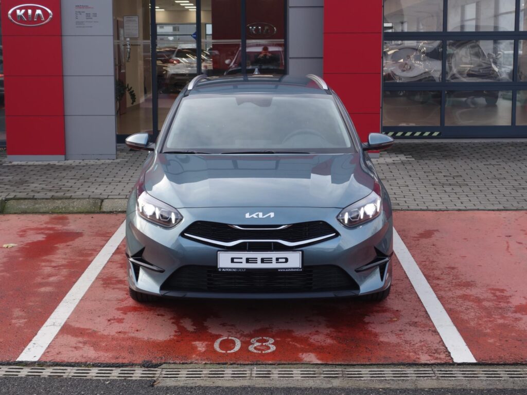 KIA Ceed  SW CD 1,5 T-GDi GPF TOP !SKLADEM!