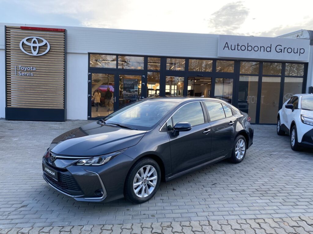 Toyota Corolla  1.5 6MT Klasik, Tažné, Doplňky