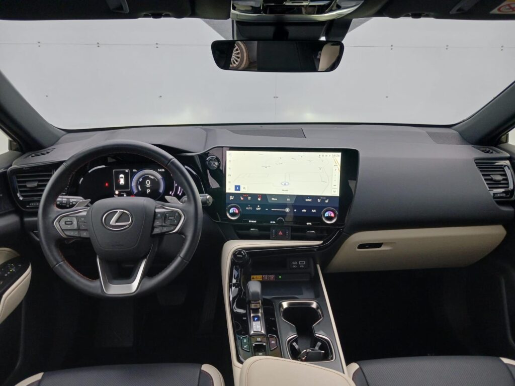 Lexus NX 350h  2,5 HSD e-CVT Prestige 4×4 E-FOUR