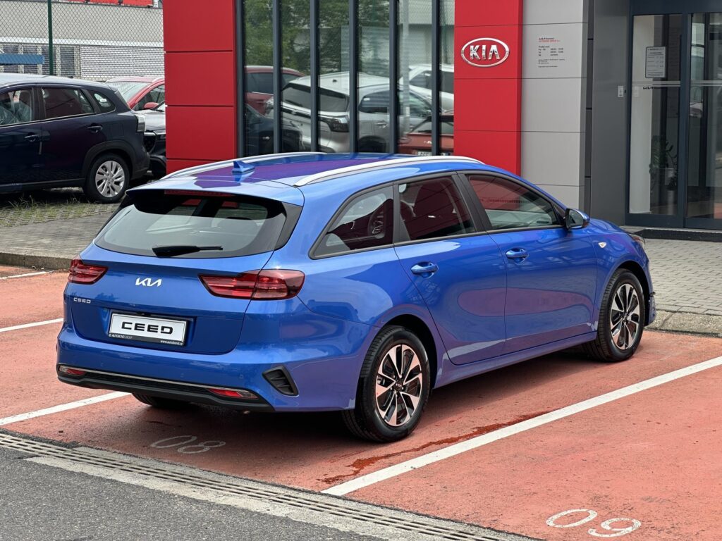 KIA Ceed  SW CD 1,5 T-GDi GPF SPIN !SKLADEM!