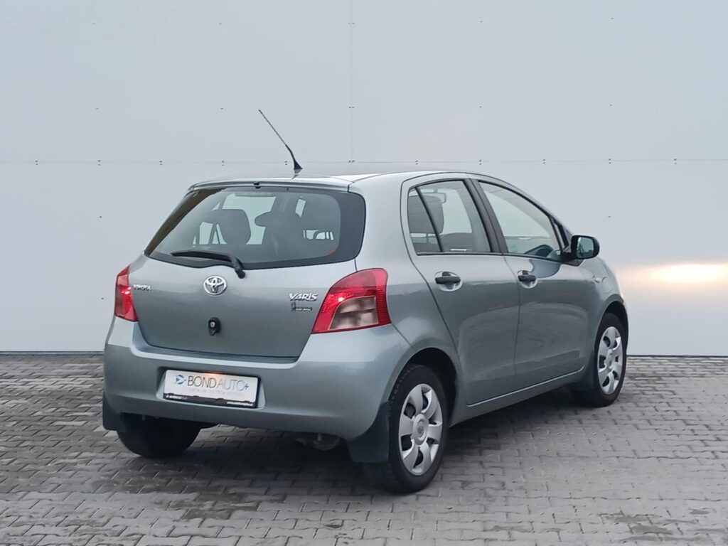 Toyota Yaris  1,3 VVT-i Active