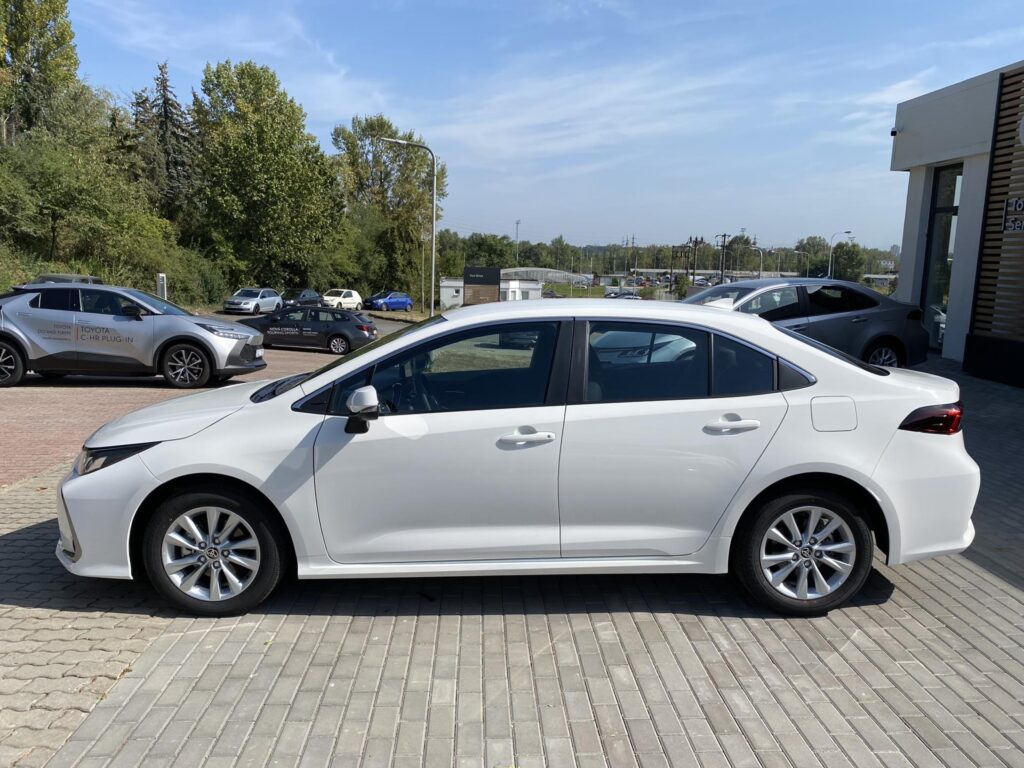 Toyota Corolla  1.5 6MT Klasik Comfort + tažné