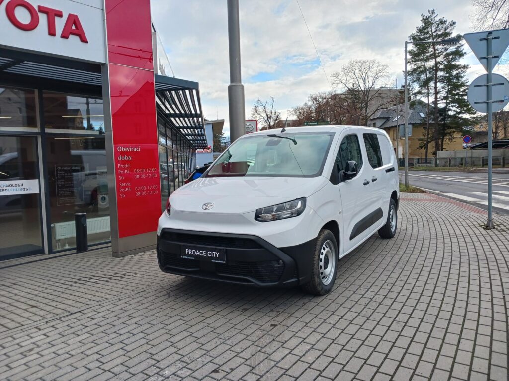 Toyota ProAce  1,5 D 130 hp 6 MT 5 míst