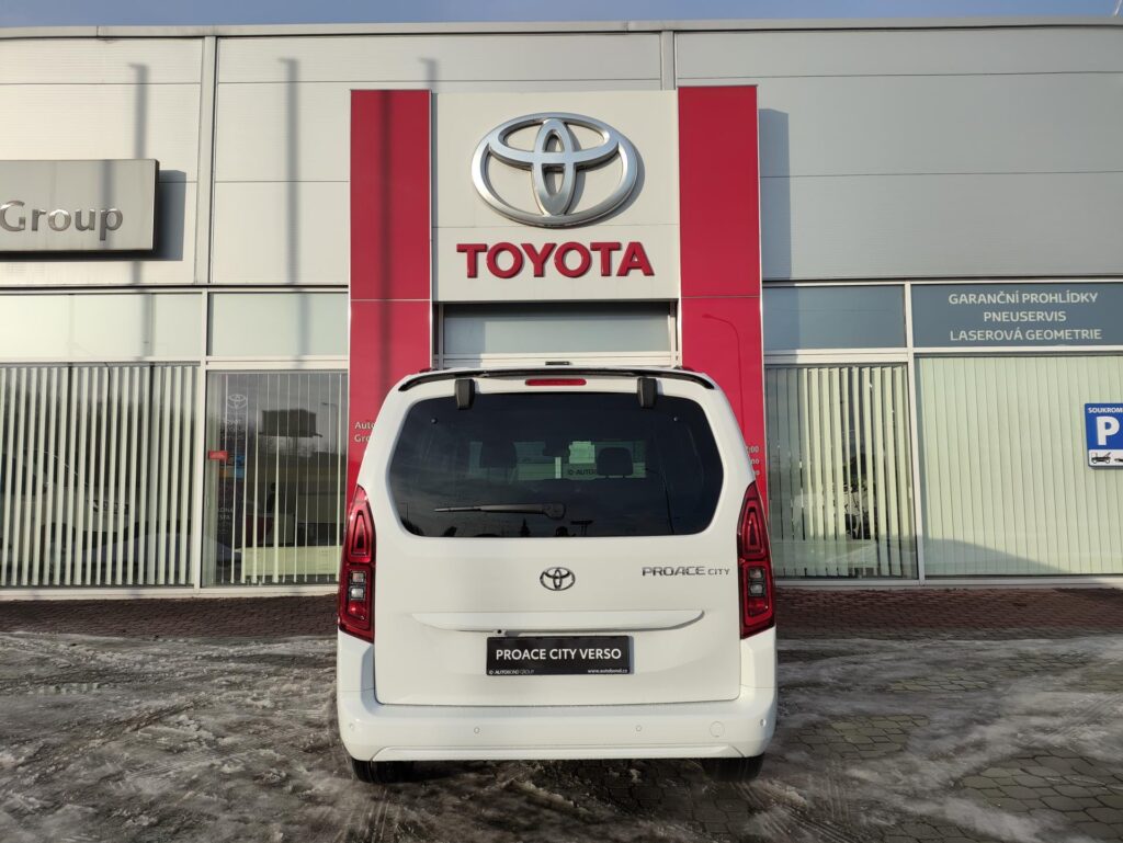 Toyota Proace City Verso  1.5D 6MT Family 7S