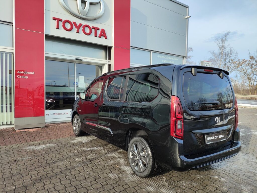 Toyota Proace City Verso  1.5D 6MT Family 7S