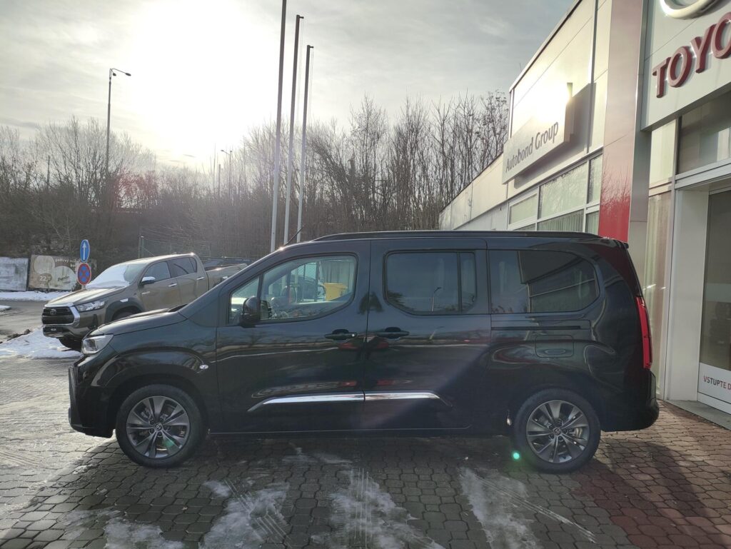 Toyota Proace City Verso  1.5D 6MT Family 7S