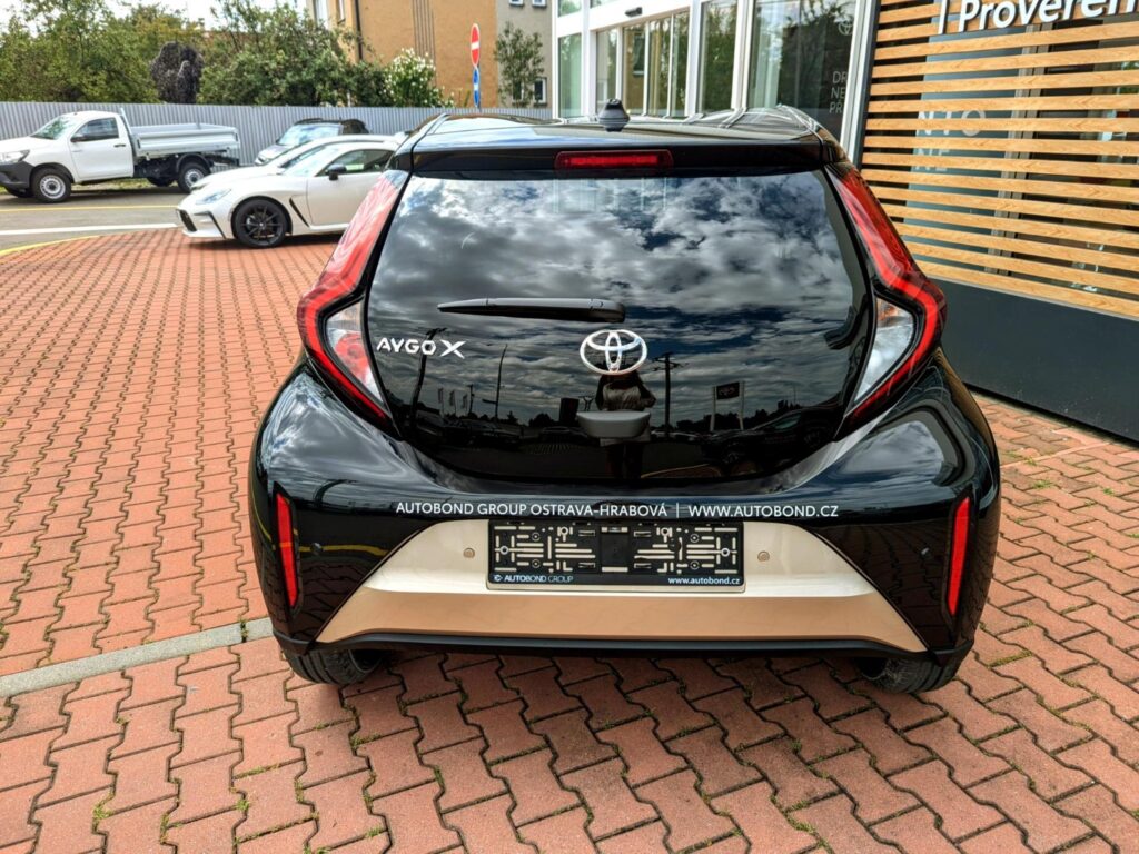 Toyota Aygo X  1,0 5MT STYLE TECH VISION