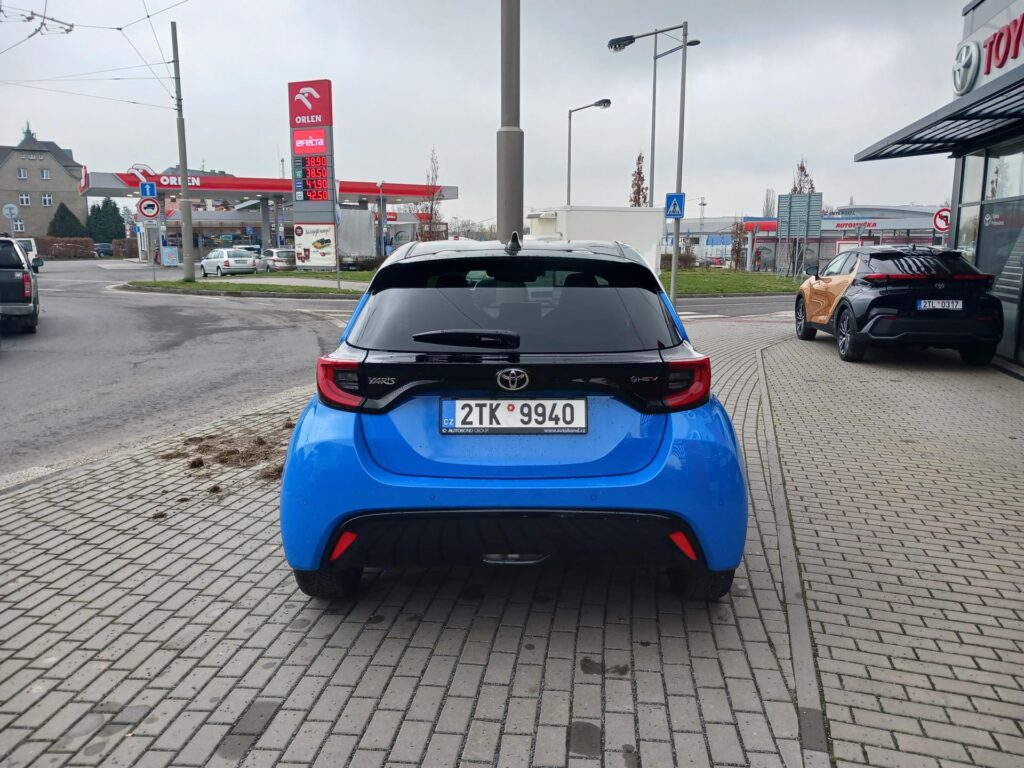 Toyota Yaris  1,5 HEV 130 CVT PREMIER EDITION JBL